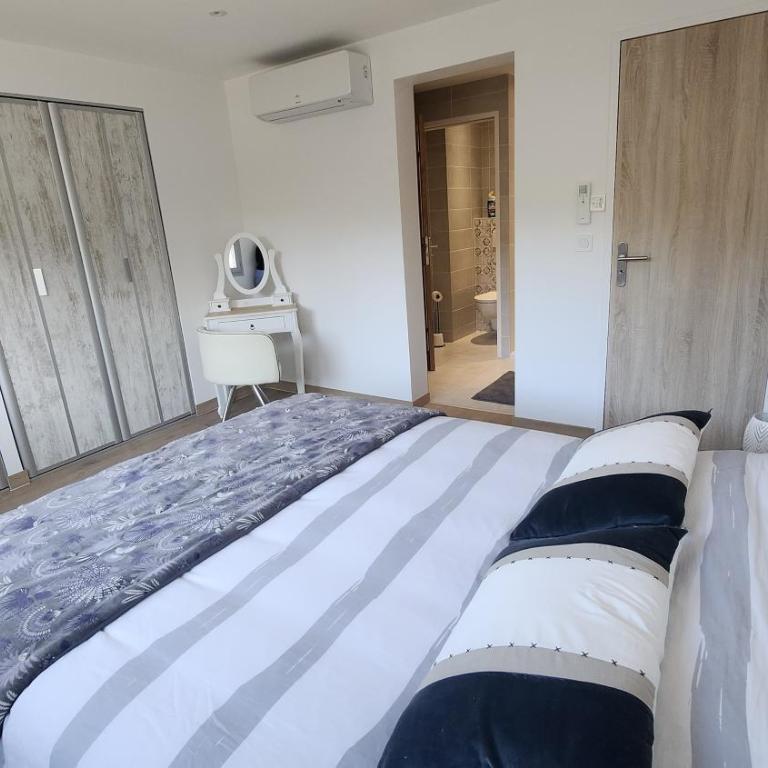 T4 Familial dans résidence calme à proximité de la mer - Appartement - 13
