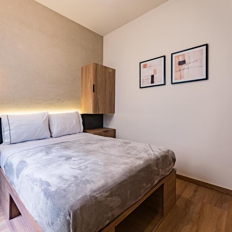 Suites Monterrey by Escajal Rooms - Habitación Deluxe - 3
