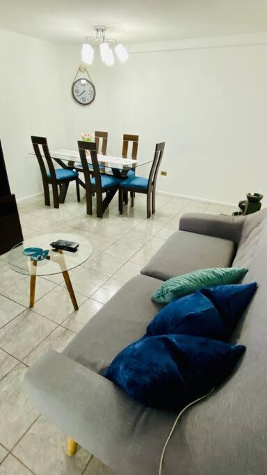 Portada VIP - Three-Bedroom Apartment - 9