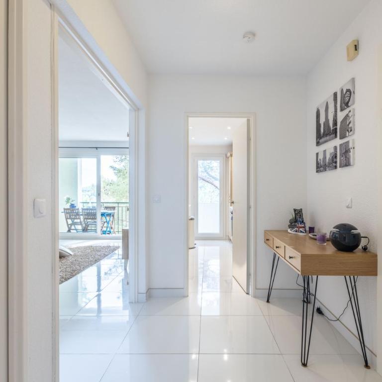 LB Vacation Rentals I Spacious 2BR Apartment with Terrace, Balcony - Apartment mit 2 Schlafzimmern - 30