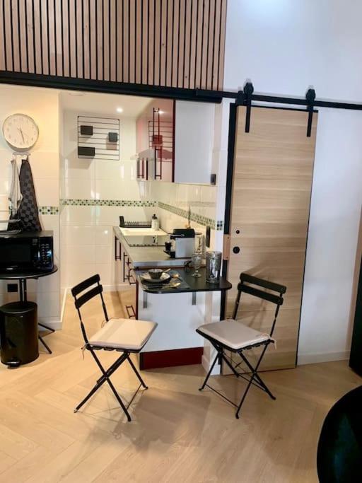 "Le Doux Mer" - Studio Royan Hyper Centre - Classé 3 étoiles - 2 pers - 150m plage - Studio - 24