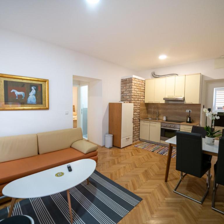 Four Seasons Apartments - Deluks Apartman sa 2 Spavaće Sobe - 11