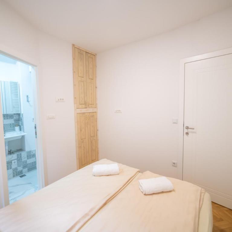 Four Seasons Apartments - Deluks Apartman sa 2 Spavaće Sobe - 17