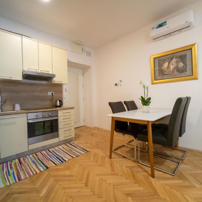 Four Seasons Apartments - Deluks Apartman sa 2 Spavaće Sobe - 20
