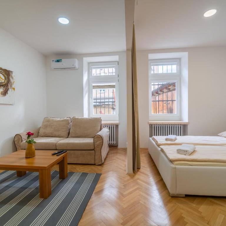 Four Seasons Apartments - Deluks Apartman s 1 Spavaćom Sobom i Pogledom na Vrt - 12