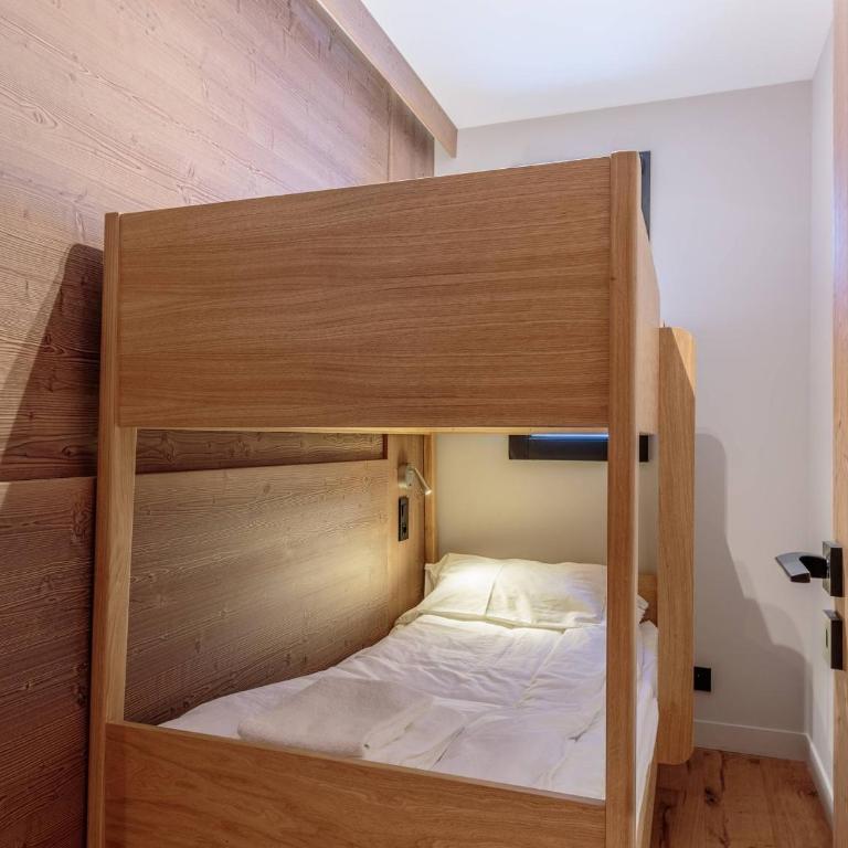 Appartement neuf avec terrasse, SPA et parking inclus - 6 pers - FR-1-352-103 - Appartement - 21