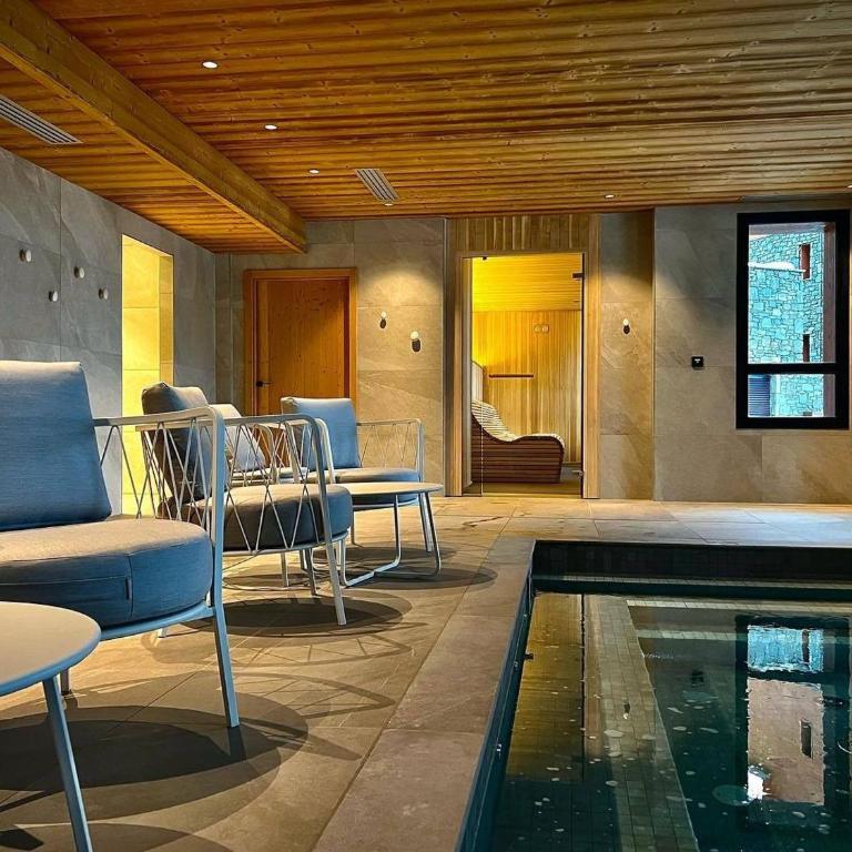 Appartement neuf avec terrasse, SPA et parking inclus - 6 pers - FR-1-352-103 - Appartement - 32