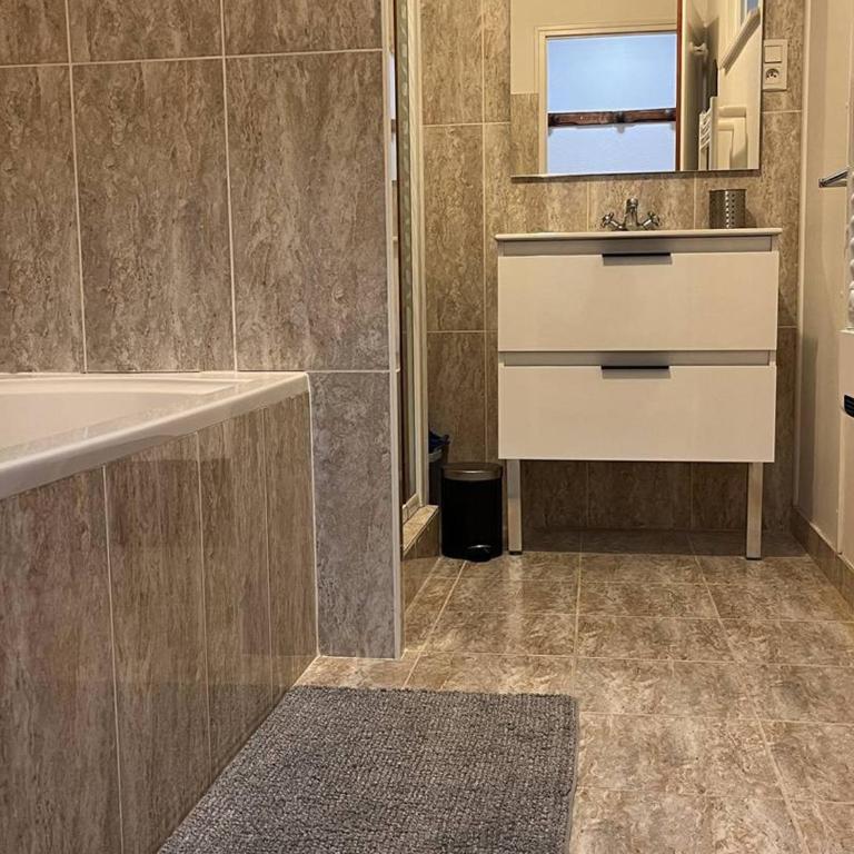 Appartement central pour 4-6 personnes à Cauterets - FR-1-234-326 - Apartment - 8