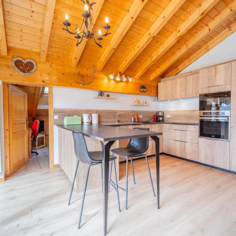 Grand appart 3 pièces, 8 pers, garage, wifi, La Clusaz - FR-1-437-114 - Apartamento - 11