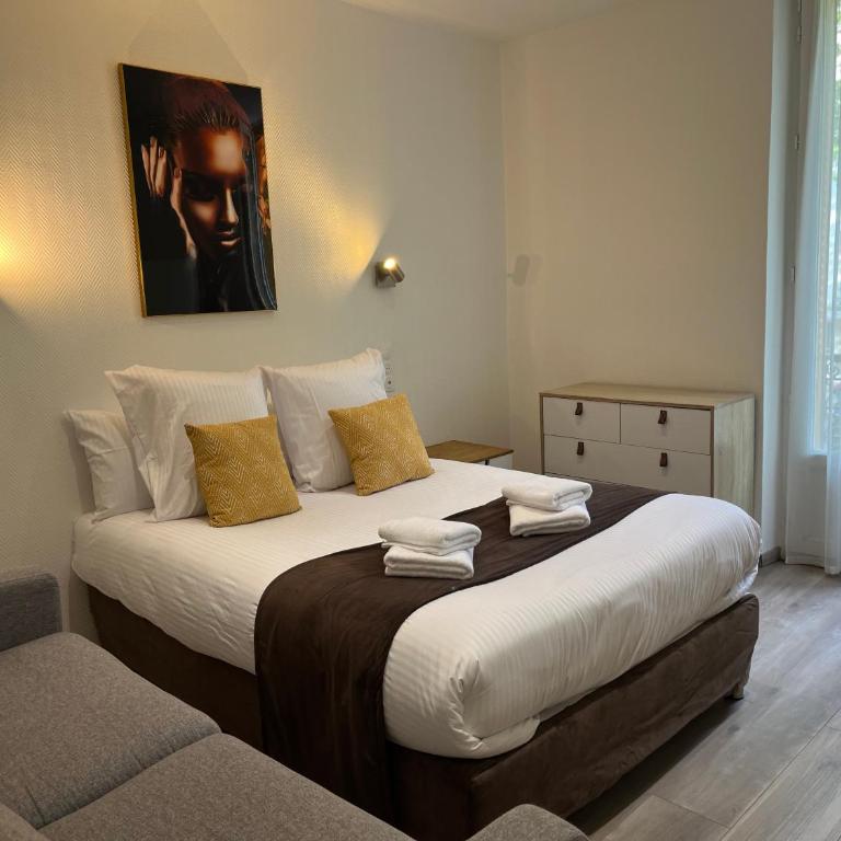 Logis Hôtel Belle Etoile Vichy - Chambre Double Supérieure - 2