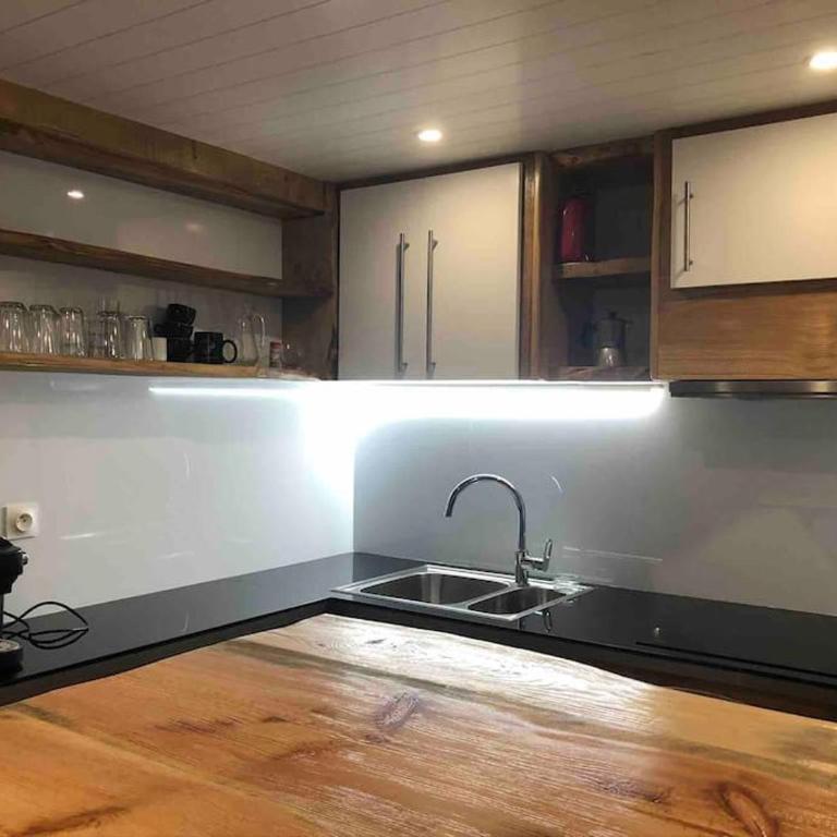 "La clé dorée" Chalet mitoyen avec jardin et -WIFI- - Three-Bedroom Apartment - 3