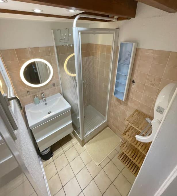 "La clé dorée" Chalet mitoyen avec jardin et -WIFI- - Three-Bedroom Apartment - 8