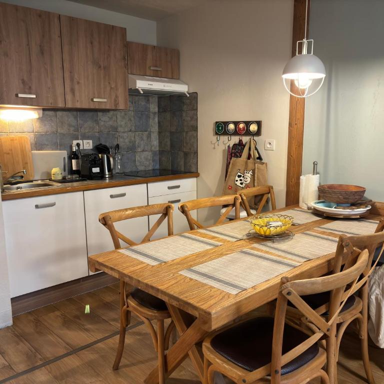 Apparts au Cœur de St-Lary - Piscine Chauffée et Sauna - Apartment mit 3 Schlafzimmern und Bergblick - 8