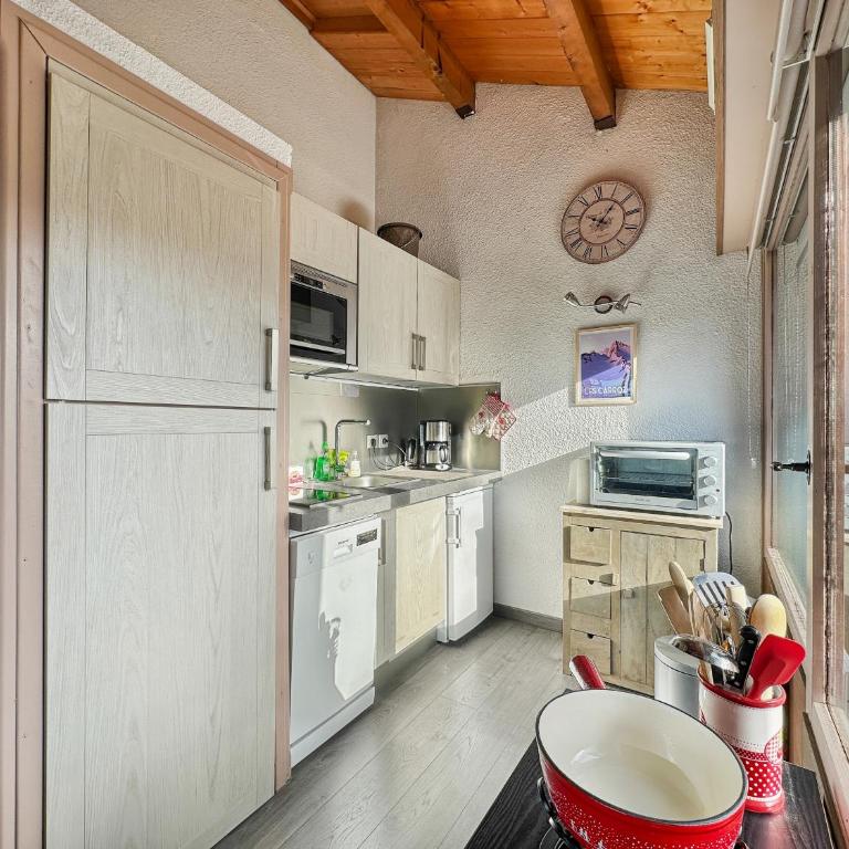 bar08 2 pieces mezzanine 6 pers - One-Bedroom Apartment with Balcony - 9