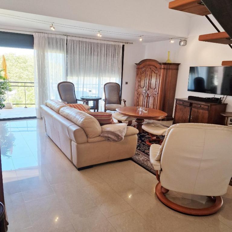 Citadel Holiday Apartments "Duplex 6p" & parking - 250m Beach - 300m Roses Centre - Duplex Apartment - 2