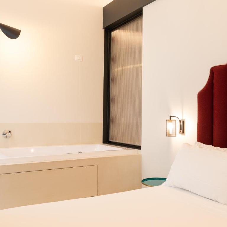 Relais Ammira - Camera King con Vasca Idromassaggio - 9