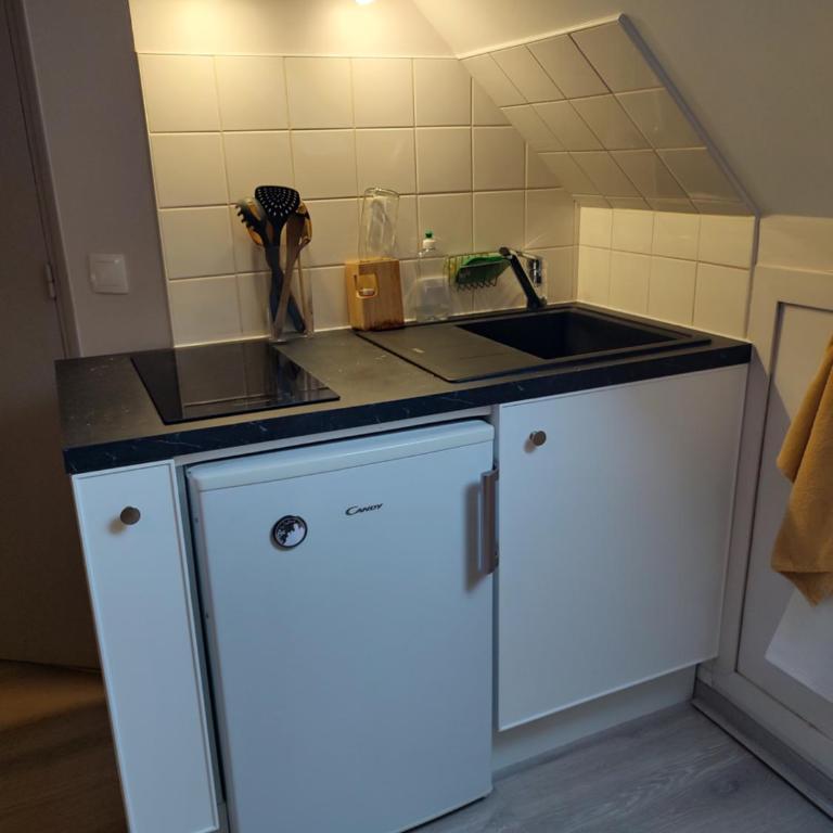 Studio au 2e étage de notre maison de ville - Chambre Quadruple avec Salle de Bains Privative - 3