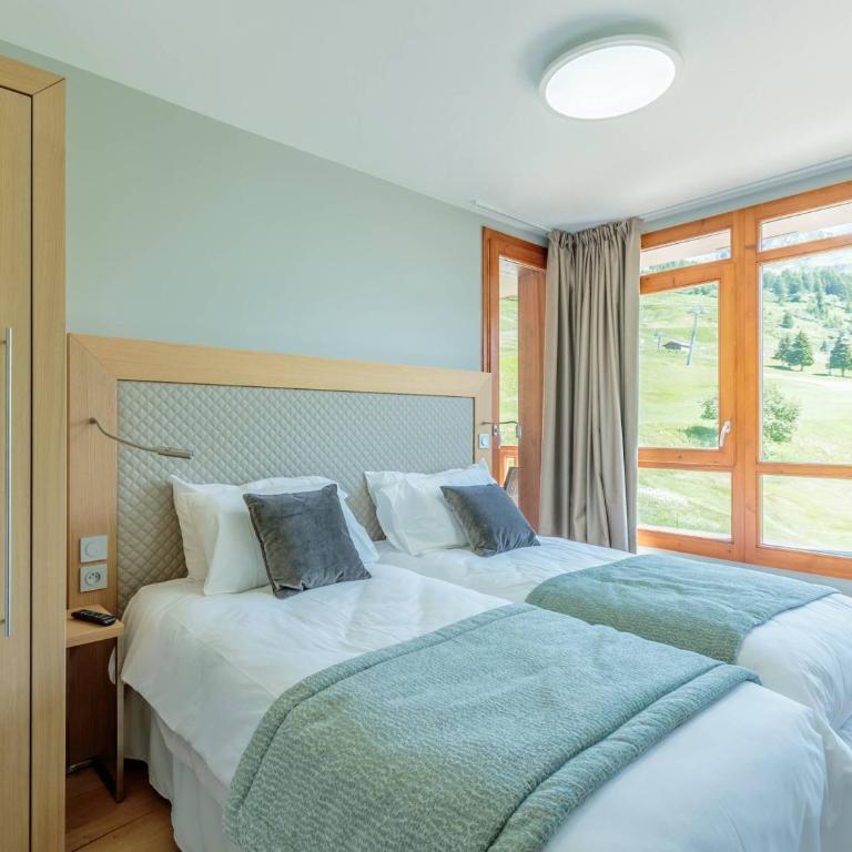 Duplex moderne 3 Chambres - Balcon, Piscine, Spa, Ski aux pieds - FR-1-352-57 - Appartement (6 Adultes) - 6
