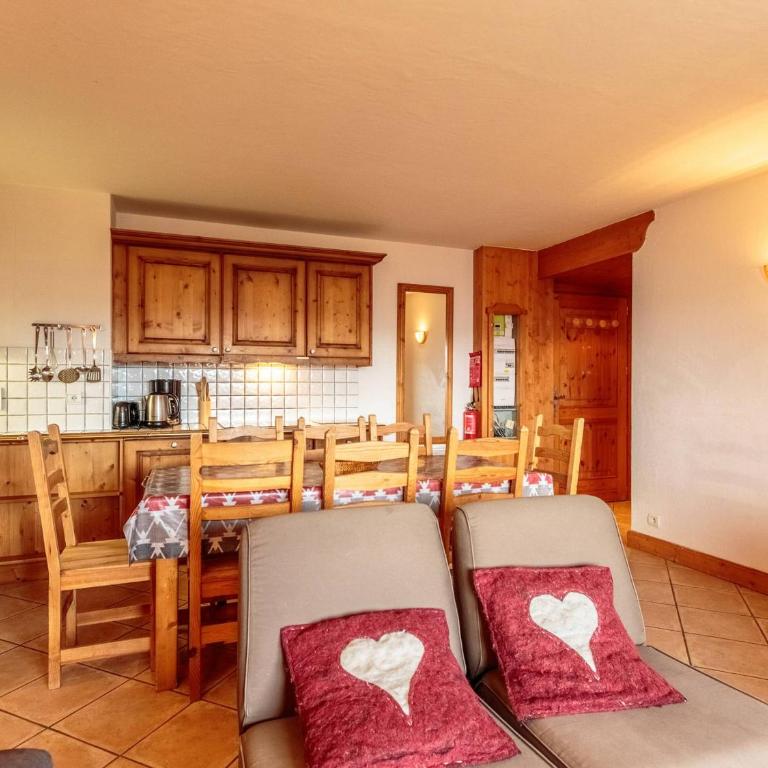 Appartement ski-in/ski-out 4 chambres, 8 pers, parking couvert, WiFi - FR-1-352-82 - Appartement - 7