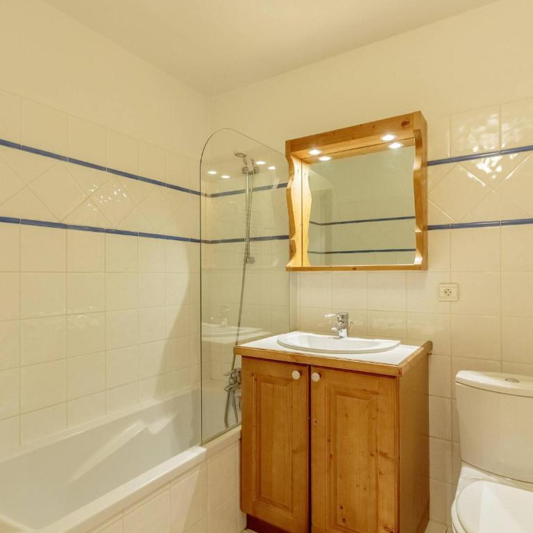 Appartement ski-in/ski-out 4 chambres, 8 pers, parking couvert, WiFi - FR-1-352-82 - Appartement - 8