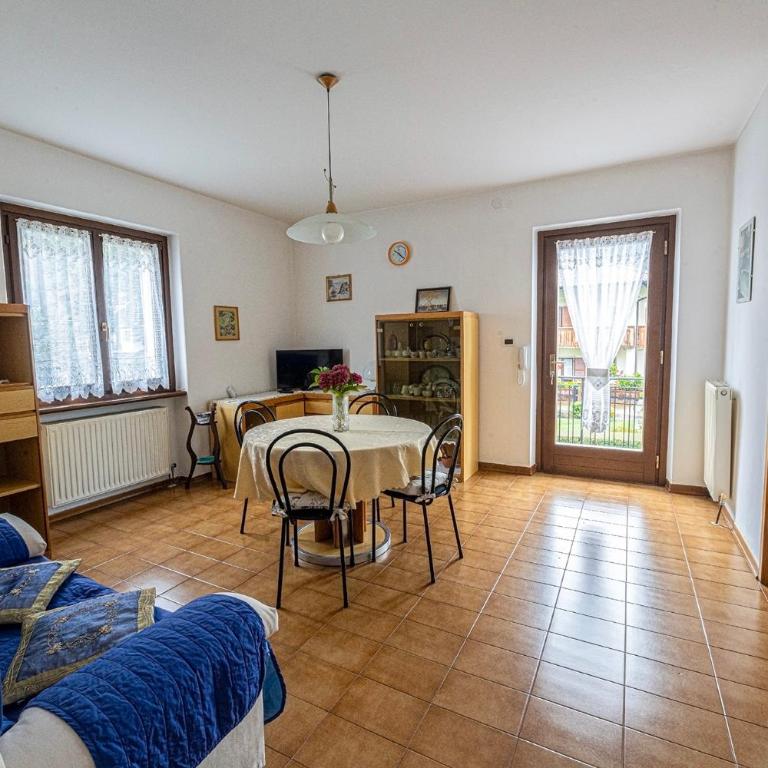 Da Tiziana - Two-Bedroom Apartment with Balcony - 6
