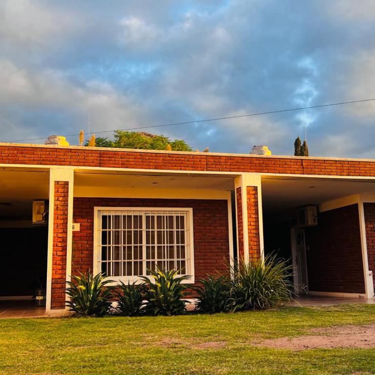 G4 HERMOSA CASA 2 DORMITORIOS en Villa Ángela - Casa de 2 dormitorios - 21