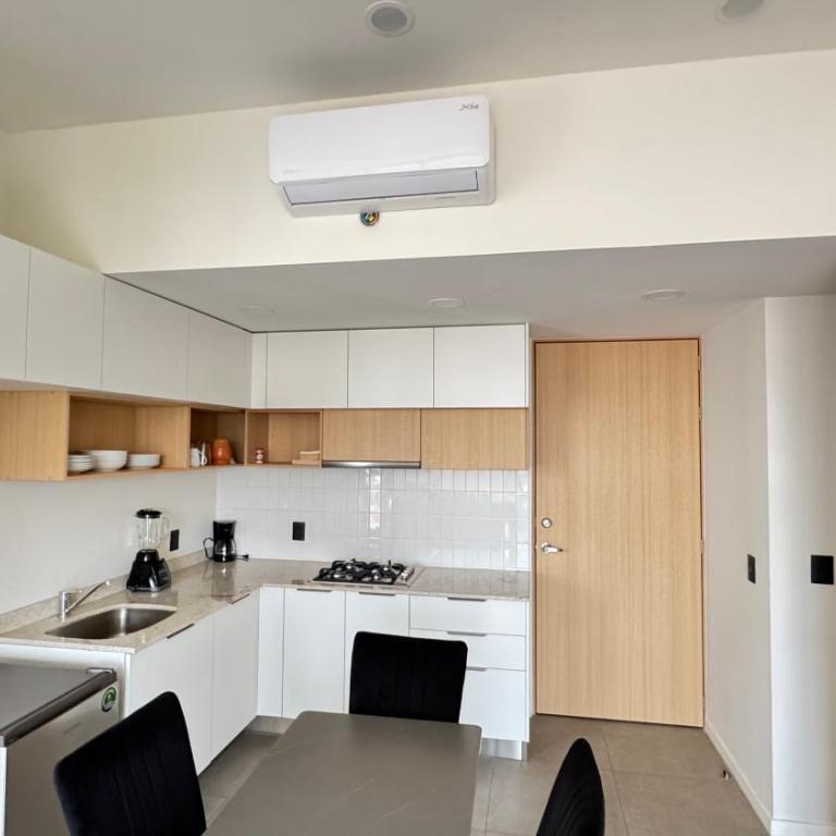 Nuevo Departamento con Terraza, Alberca y Gimnasio - Two-Bedroom Apartment - 30