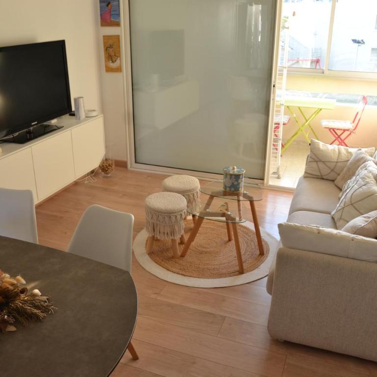 CHARMANT T2 3 Etoiles à Palavas Plage à 5 min WI-FI Loggia - Appartement 1 Chambre - 2