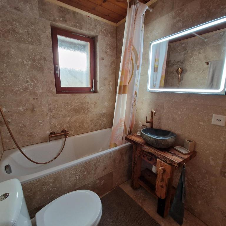 Chalet typique proche Crans Montana - Chalet - 15