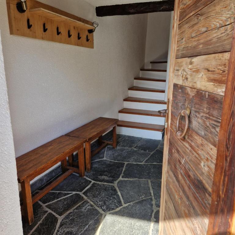 Chalet typique proche Crans Montana - Chalet - 28