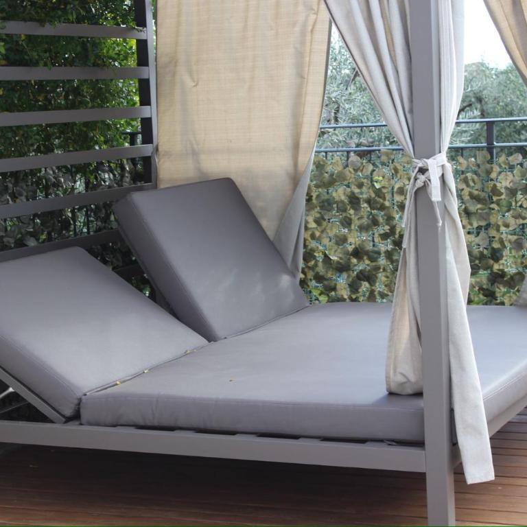Casa Pergola 1 - Grande Appartamento per 6 ospiti - fronte piscina, parking - Three-Bedroom Apartment - 5