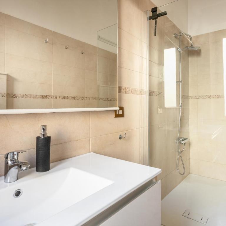 Apartment27 Roma - Two-Bedroom Apartment - 20