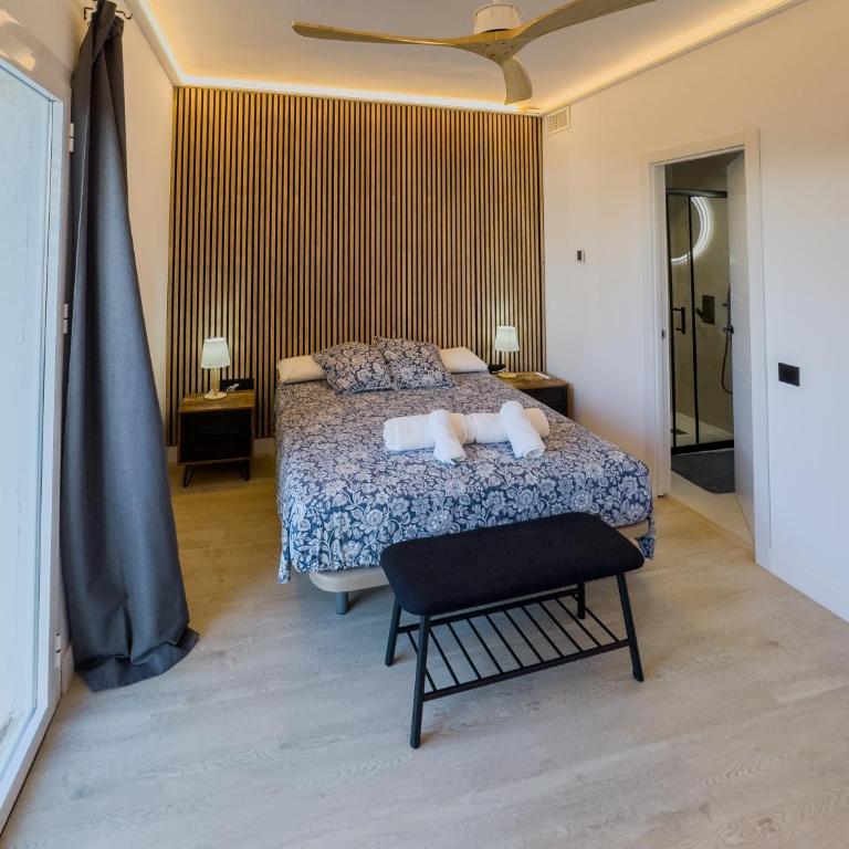 Marbella Banus Living - Two-Bedroom Deluxe Apartment with Balcony and Bathtub - 9