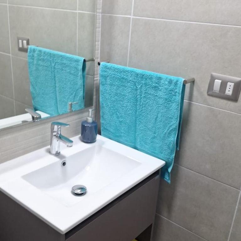 Departamento nuevo Santa Rosa del Mar, familiar, bien iluminado y cerca de todo, con estacionamiento gratis - Apartamento de 3 dormitorios - 37