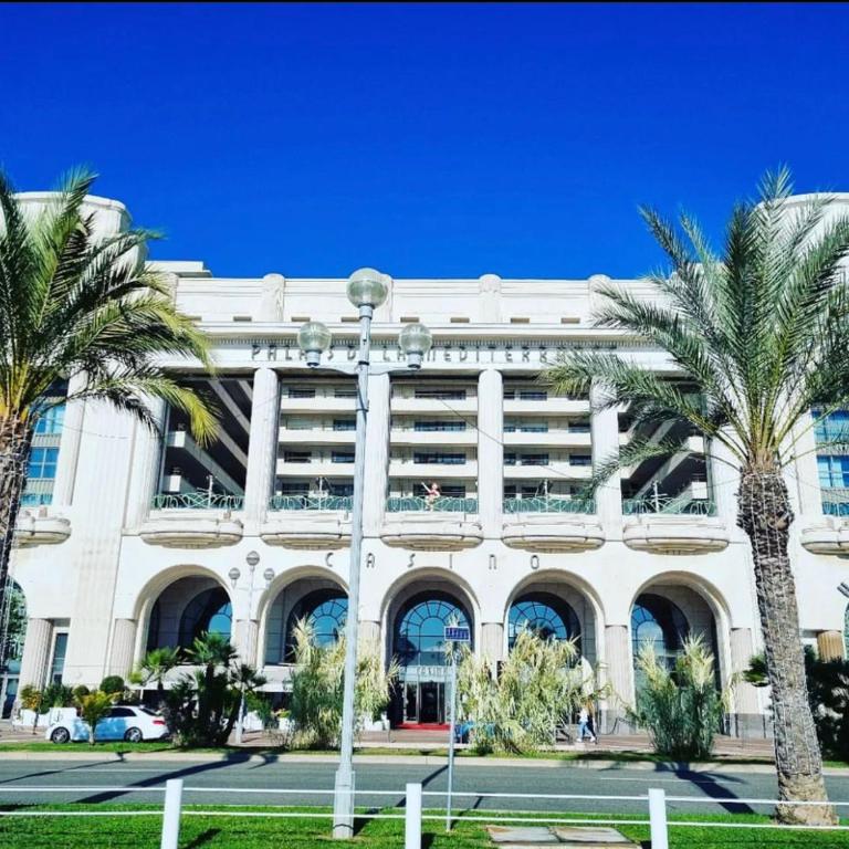 Le Grand Palais de la Méditerranée - Luxury 2BR in Hyatt Residence, Direct Beach Access, Promenade des Anglais - Top Choice In Nice - Appartement 2 Chambres - 1