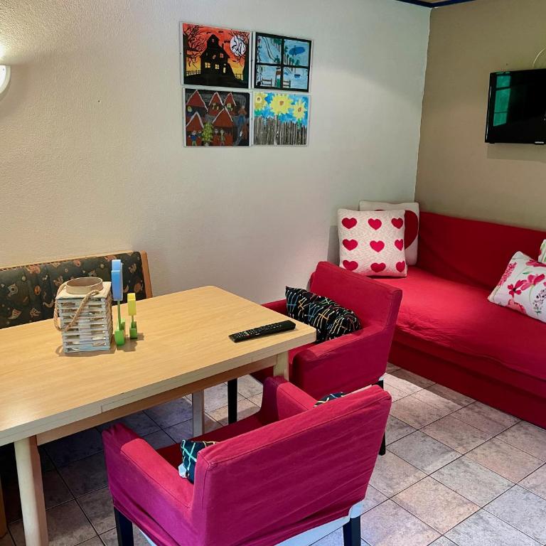 Casa Montana - Two-Bedroom Apartment with Balcony - 9