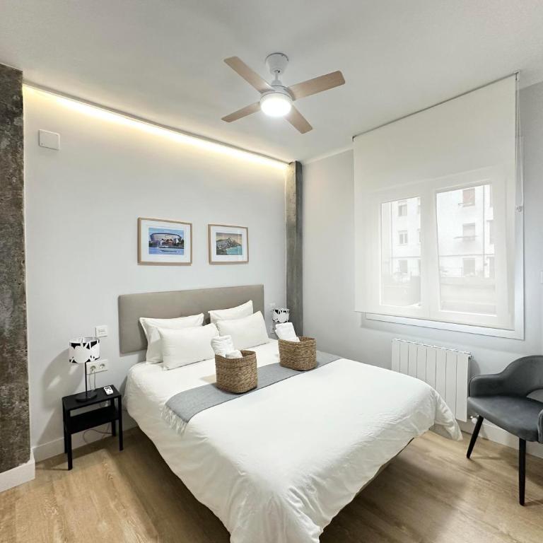 Guggenheim City Center 115m 3 HAB 2 BAÑOS - Three-Bedroom Apartment - 4