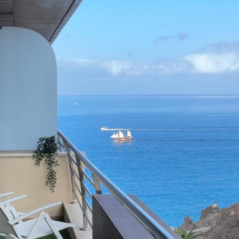 Cliffside Residence - Apartamento de 2 dormitorios con balcón y vistas al mar - 12