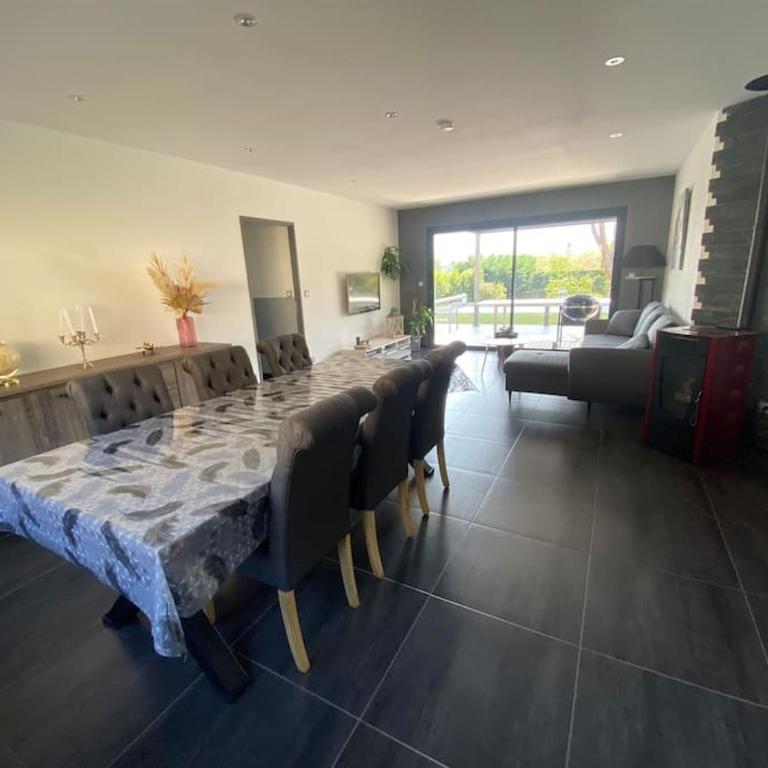 Magnifique villa avec piscine, Jacuzzi et Baignoire Balnéo - Villa - 14