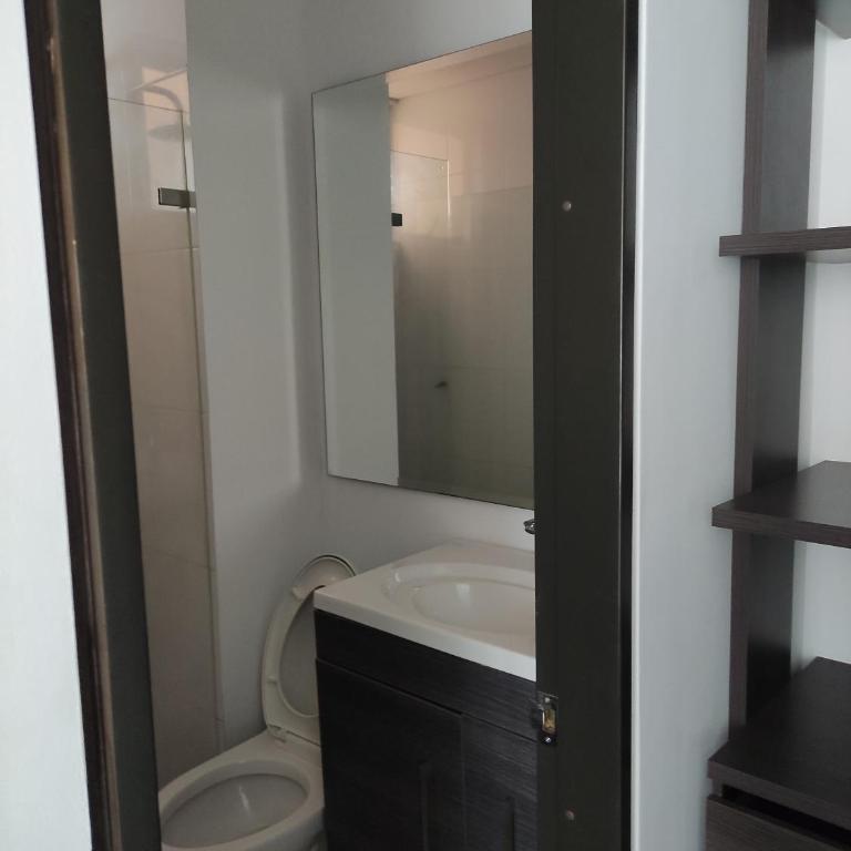 Apartamento de tres habitaciones - Three-Bedroom Apartment - 2