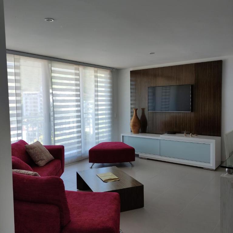 Apartamento de tres habitaciones - Three-Bedroom Apartment - 16