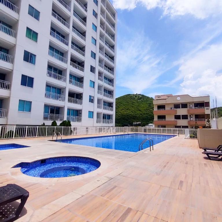 Apartamento de tres habitaciones - Three-Bedroom Apartment - 22