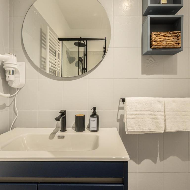 Piazza Unità d'Italia - Jr Suite con AC - Wi Fi - Park Convenzionato - Appartamento con 1 Camera da Letto - 21