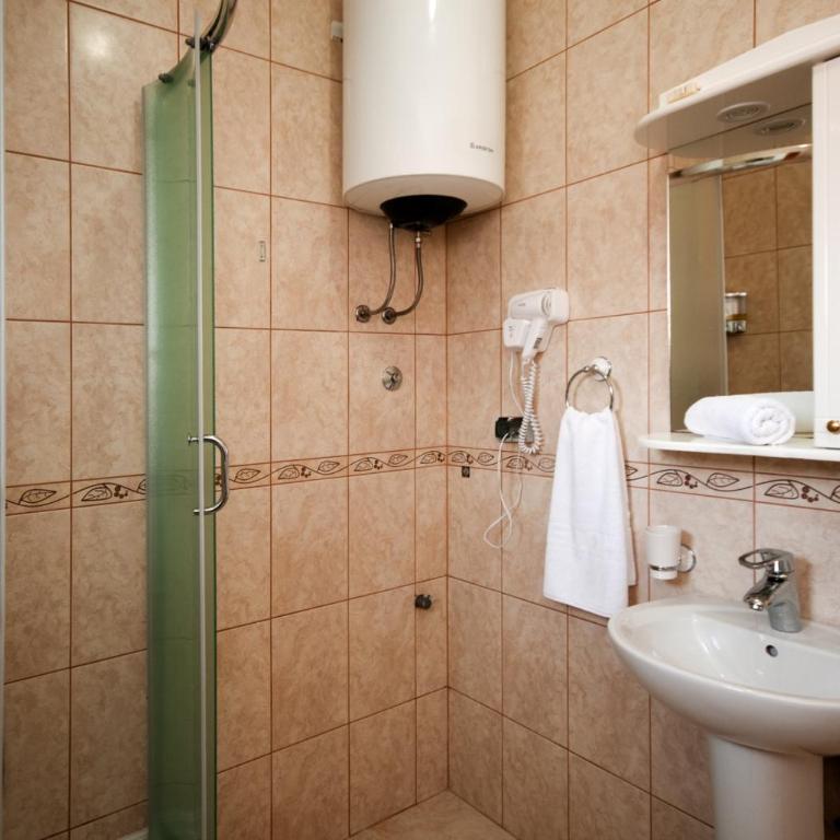 Villa Tenžera - Two-Bedroom Apartment with Balcony - 2