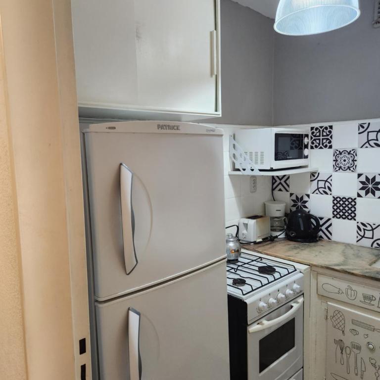 Departamento II en Maral 14, Colon, zona Guemes - Apartamento de 1 dormitorio - 20