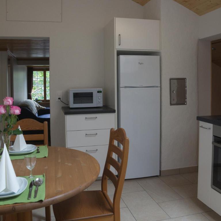 OldSwissHome - Apartment mit 2 Schlafzimmern - 4
