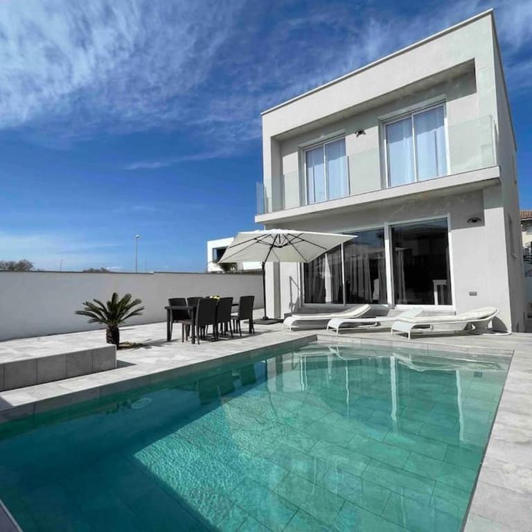 Villa moderna piscina privada - Villa - 1