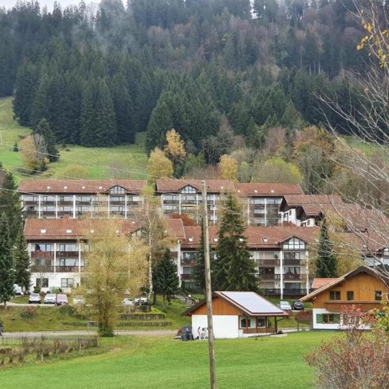Familienauszeit Indoorpool, Sauna, optional Vielpass Karte, Netflix, Disney, inkl Bettwäsche Handtücher Reinigung , 150 MBit Internet - Apartment mit 1 Schlafzimmer - 2