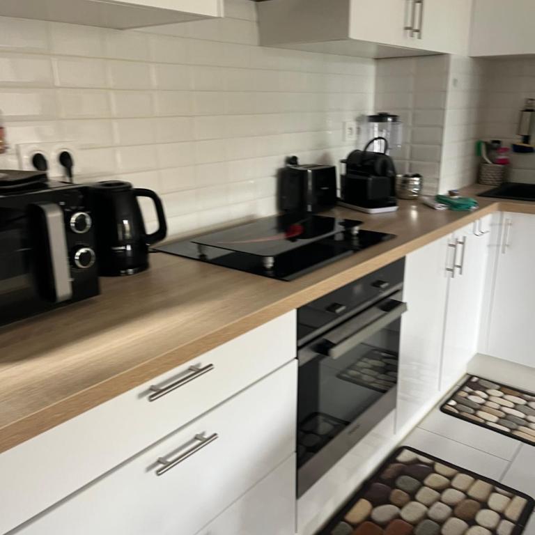 Beau 2P, très équipé, localisation parfaite/AC - Appartement 1 Chambre - 40