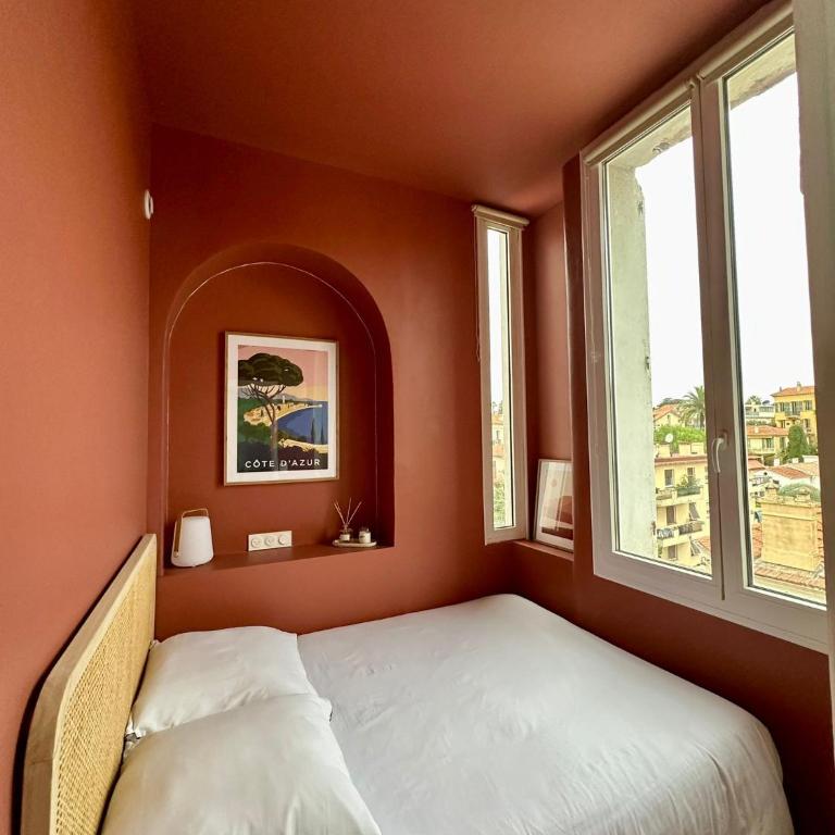 Studio Cocon - Entièrement rénové - 4 couchages - 600m de la Gare de Cannes - Appartement 1 Chambre - 9